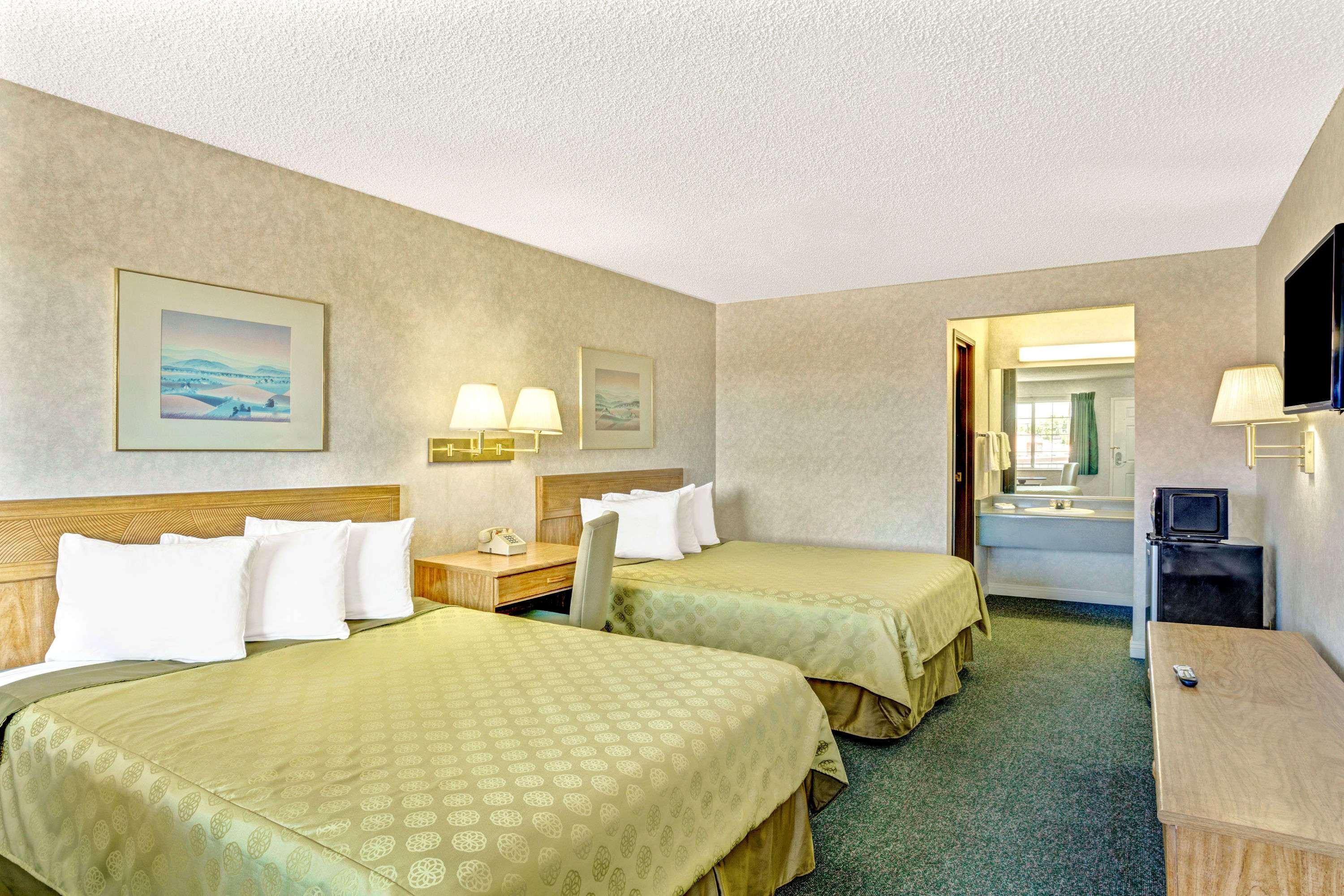 Days Inn By Wyndham Carson City Exteriör bild