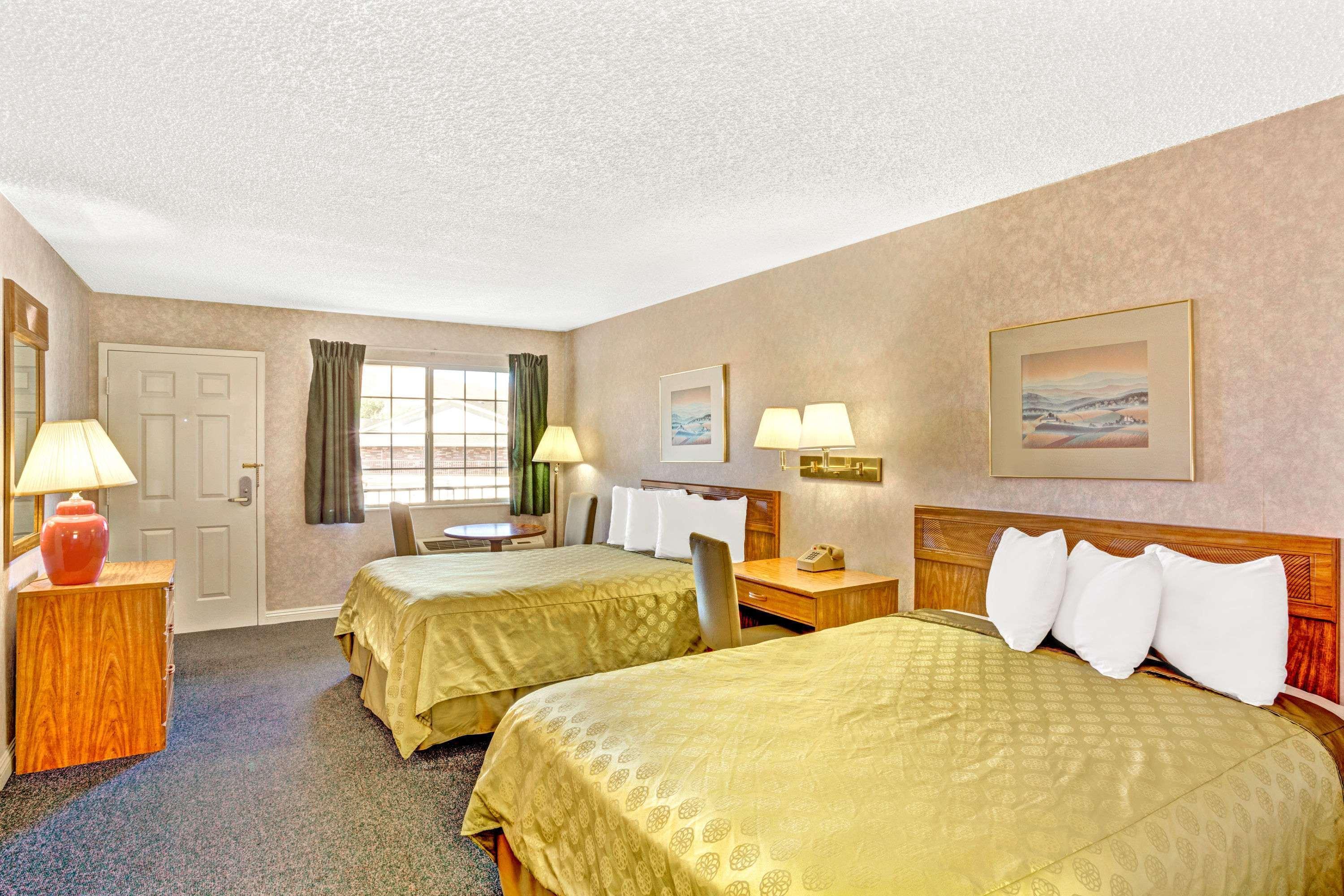 Days Inn By Wyndham Carson City Exteriör bild